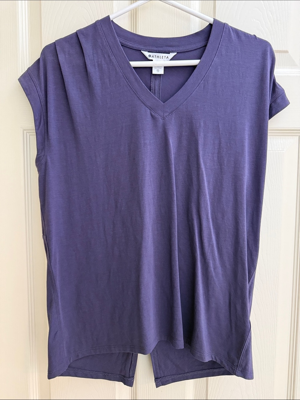 Athleta Purple V-Neck Twist-Back Short Sleeve Top XS